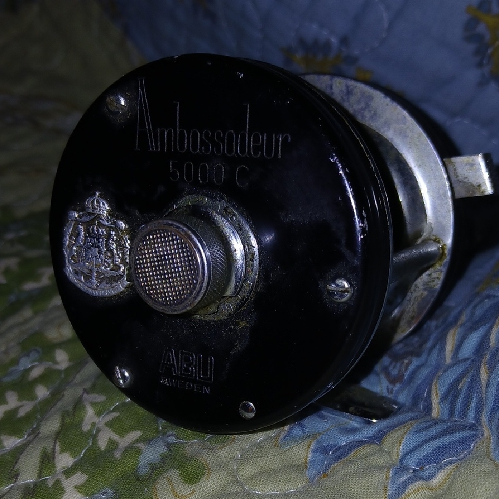 ABU Ambassadeur 5000C Fishing Reel 730201.  Old But Works As It Should.